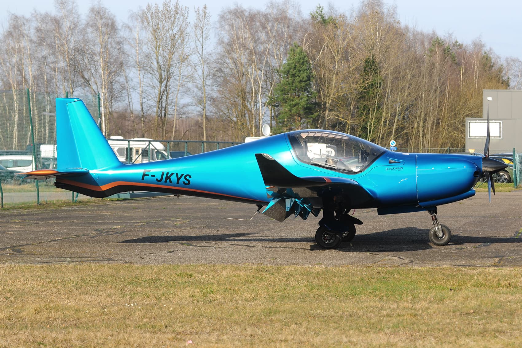 Peter Sodermans' Blackwing 600 ULM, Swedish registration 08QY operating as F-JKYS — the lead aircraft for the Private Pilot Expedition to Georgia